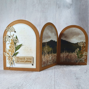 Read more about the article Arched Accordion Fold Beautiful Gallery Card